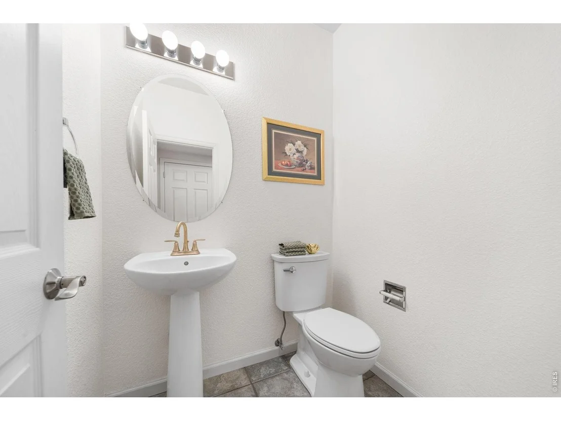 Photo of 3832 Observatory Dr