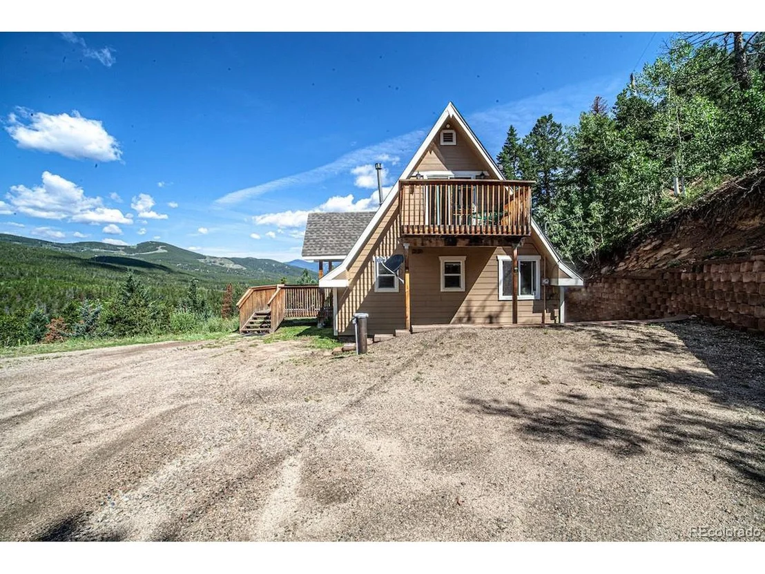 Photo of 8561 London Lane