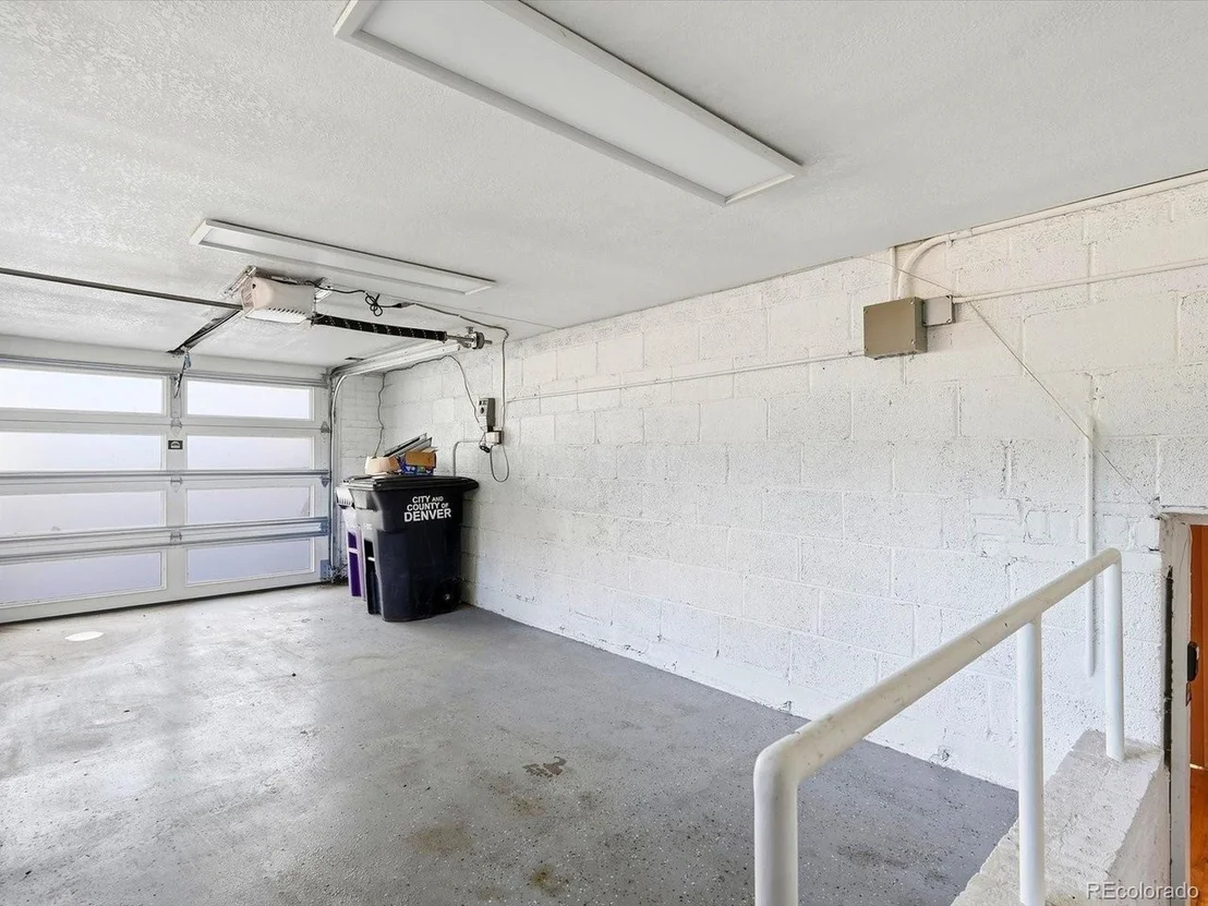 Photo of 2465 Stuart Ct