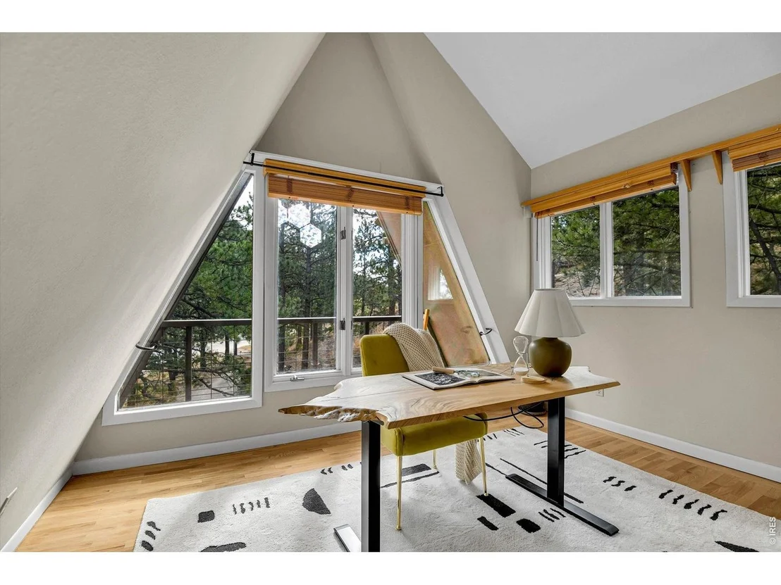 Photo of 28 Pine Brook Rd