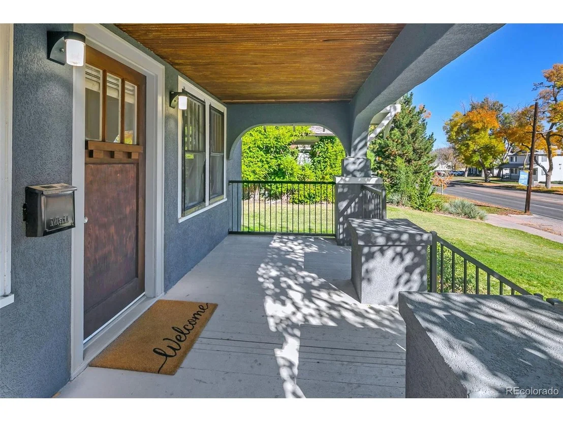 Photo of 2029 8th Ave