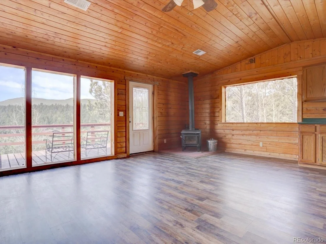 Photo of 353 Elk Creek Dr
