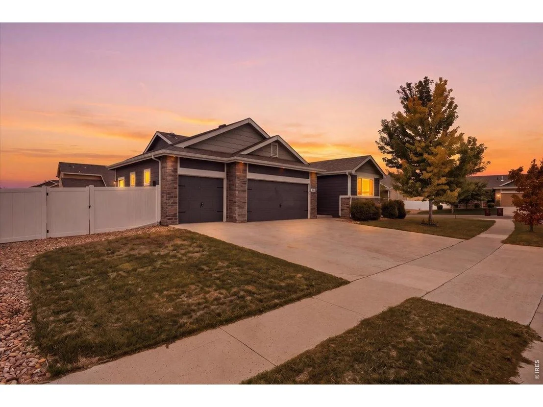 Photo of 639 Gore Range Dr