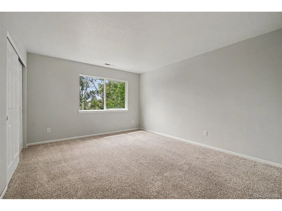 Photo of 4566 Castle Cir