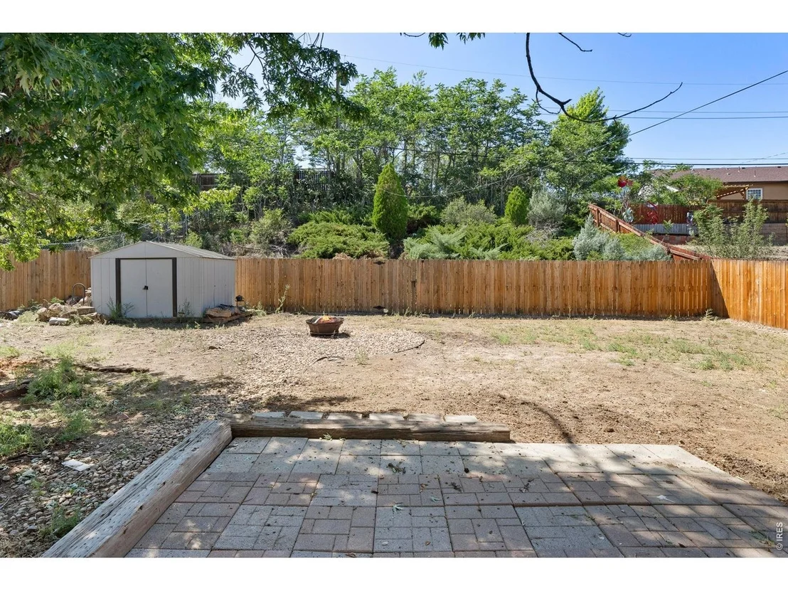 Photo of 8441 Devonshire Blvd