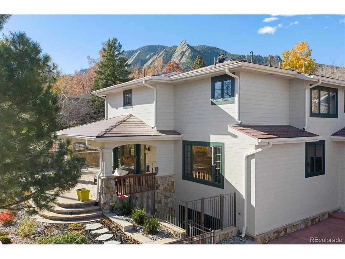 Photo of 800 Grant Pl