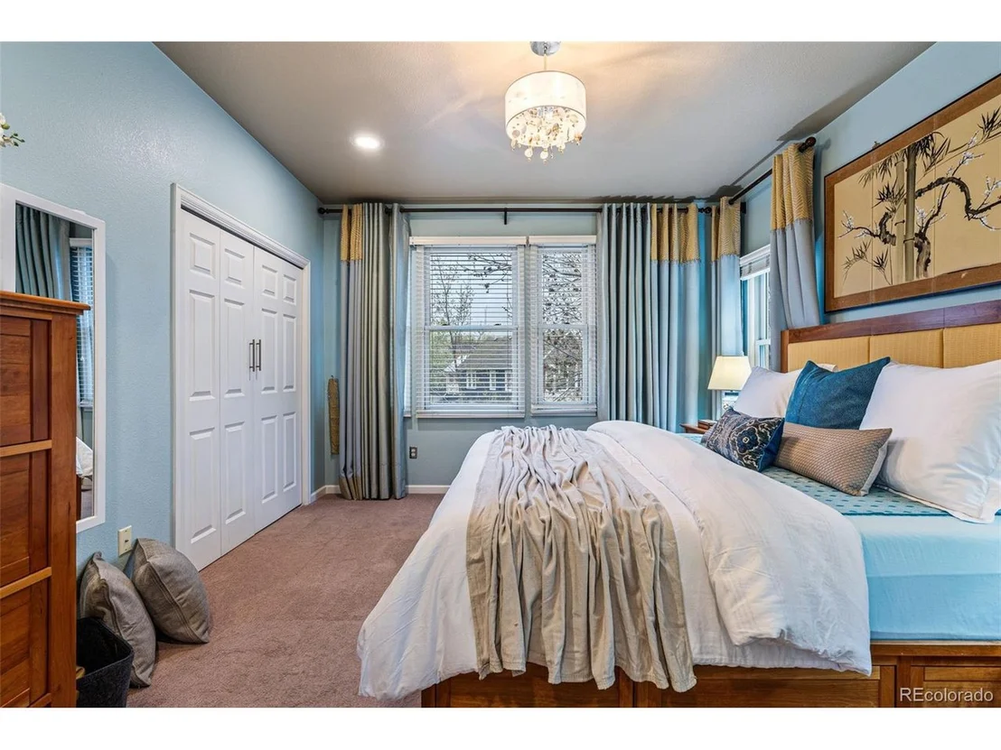 Photo of 1004 Katy Ln