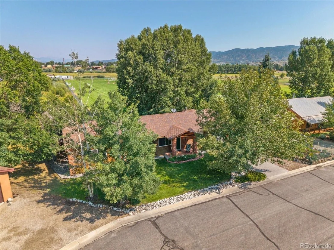 Photo of 1326 Angelview Cir