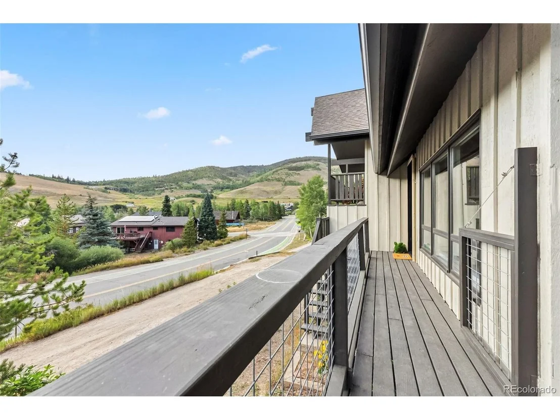 Photo of 218 Deer Path Rd