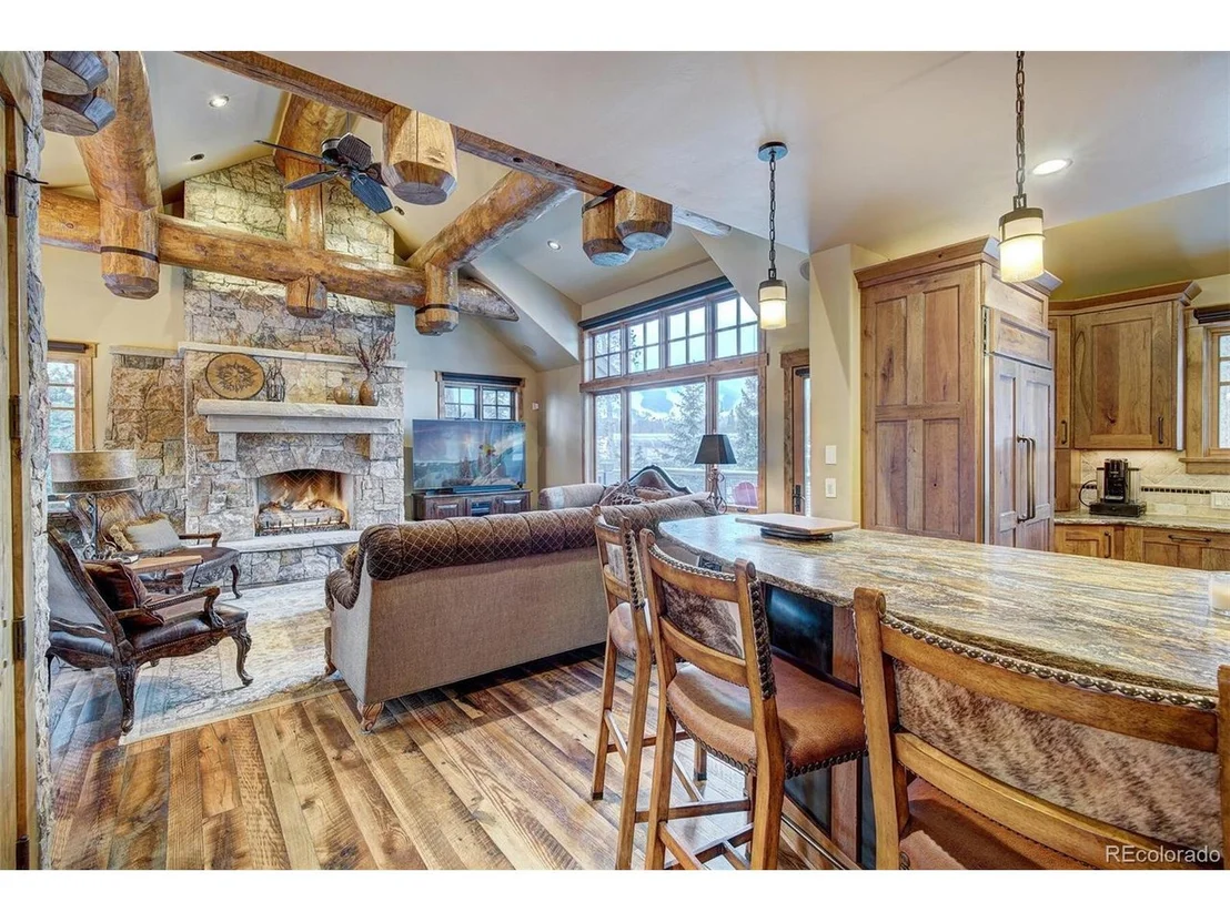 Photo of 73 Regent Dr