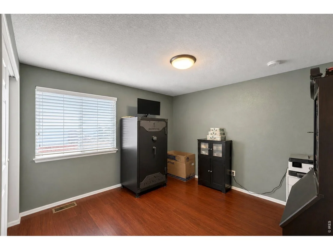 Photo of 5472 Fox Run Blvd