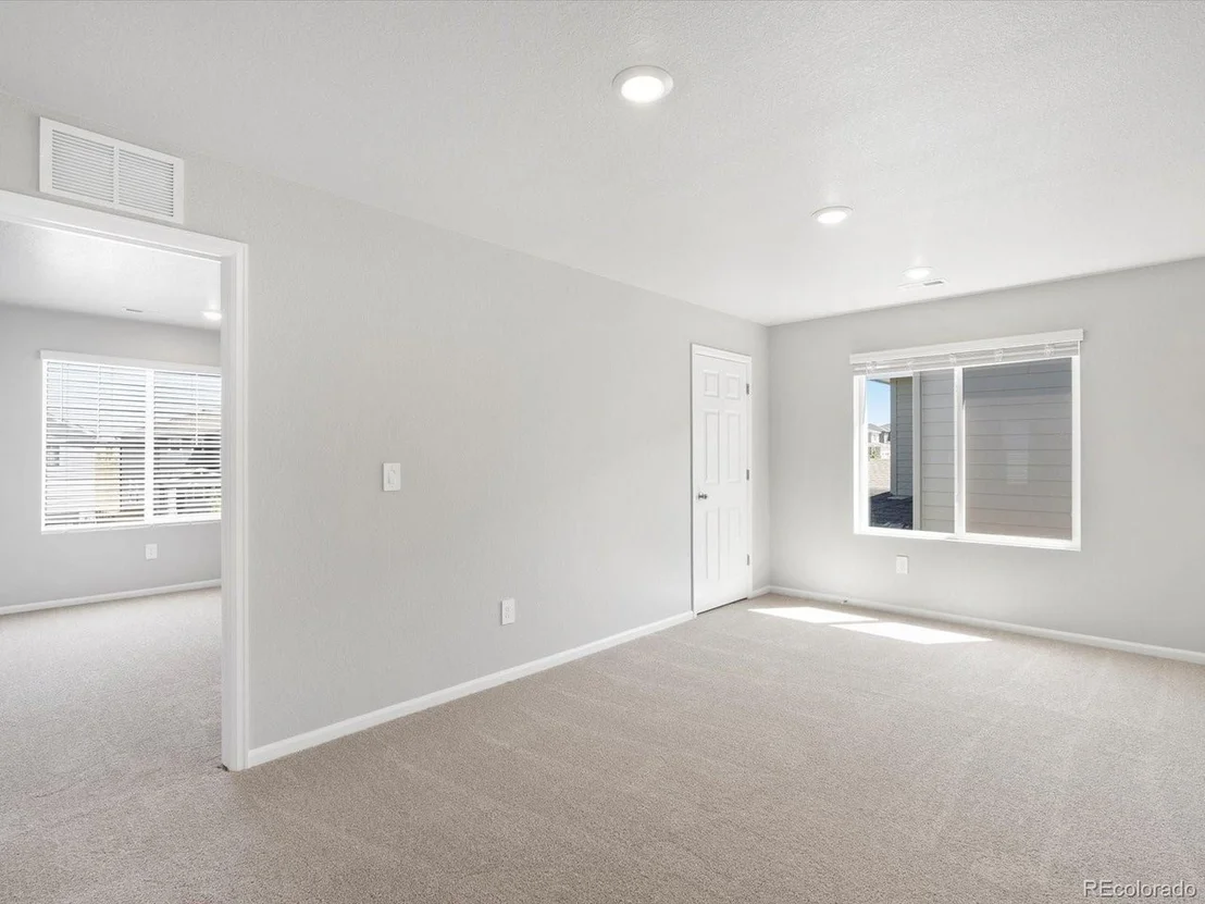 Photo of 538 98th Ave