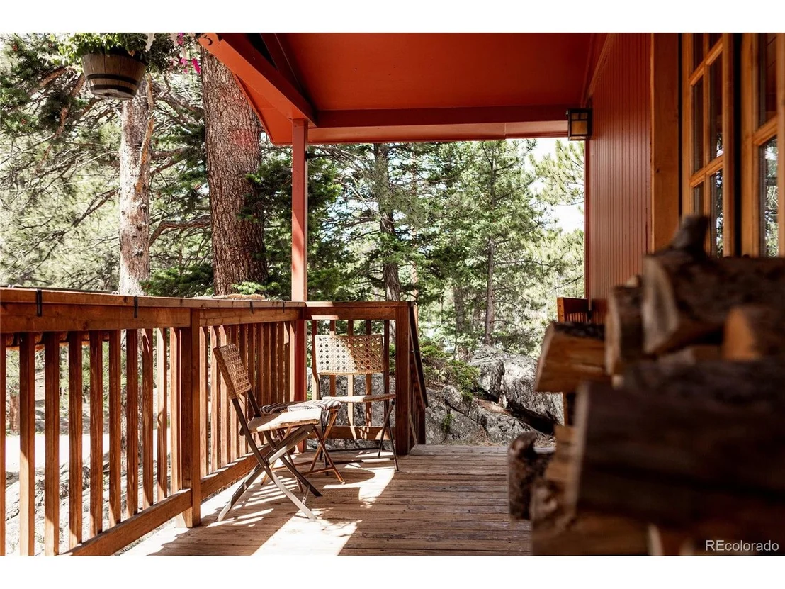 Photo of 297 Circle Dr