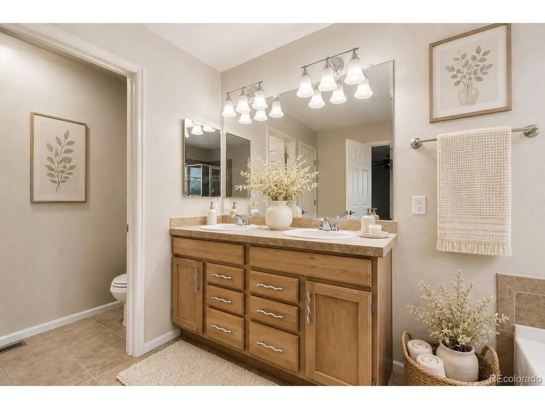 Photo of 5639 Jaguar Way