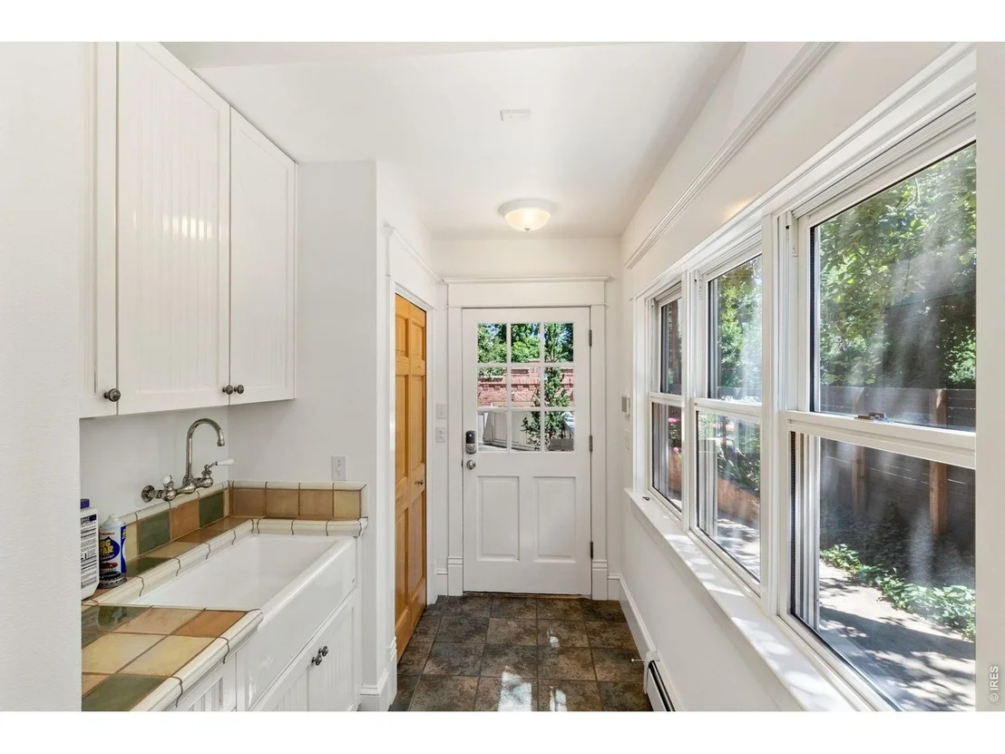 Photo of 435 Arapahoe Ave