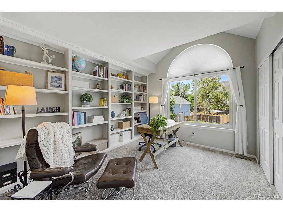 Photo of 1023 Meadow Run