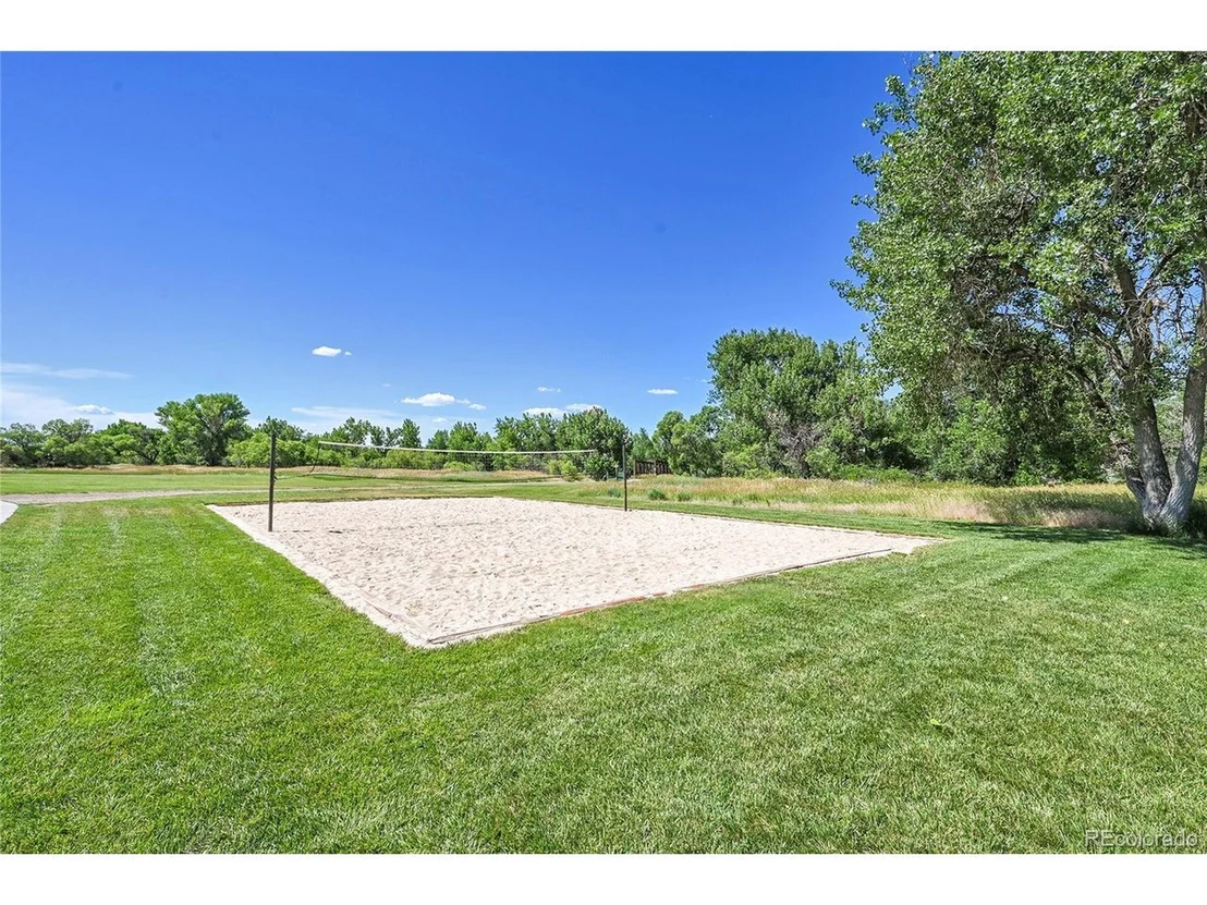 Photo of 8673 Cloverleaf Cir