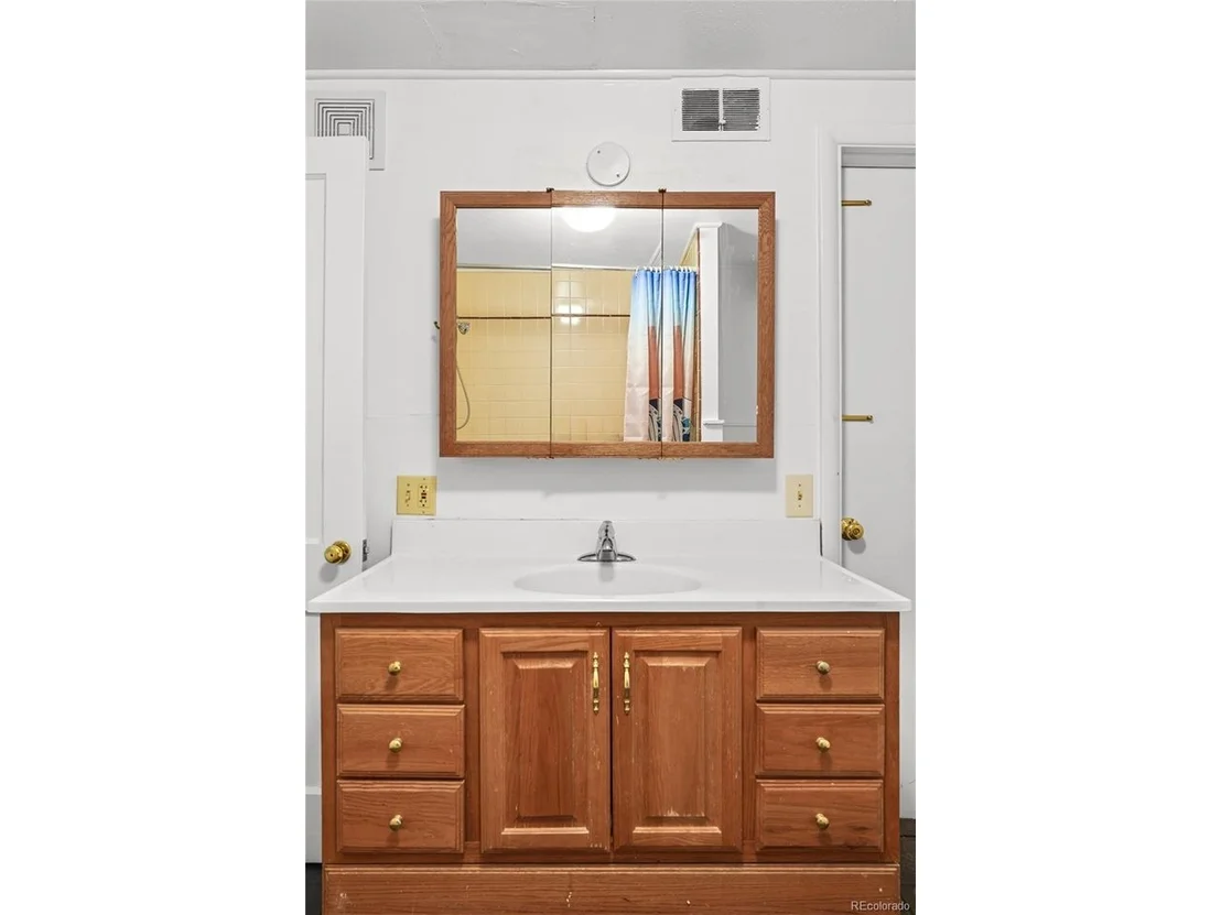 Photo of 2238 15th St