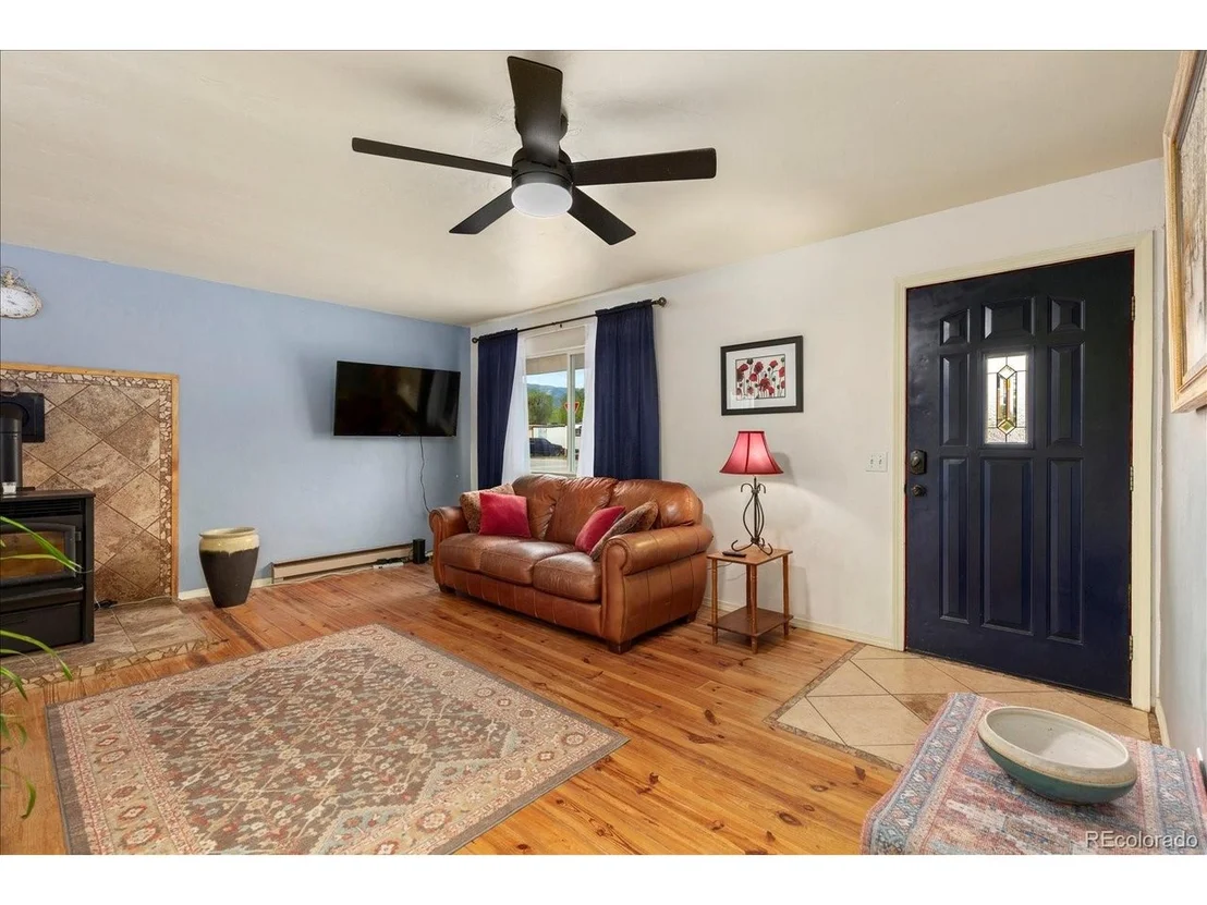 Photo of 549 Blake St