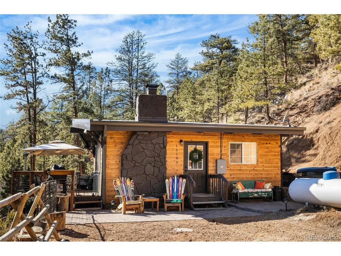 Photo of 15185 Rainbow Dr