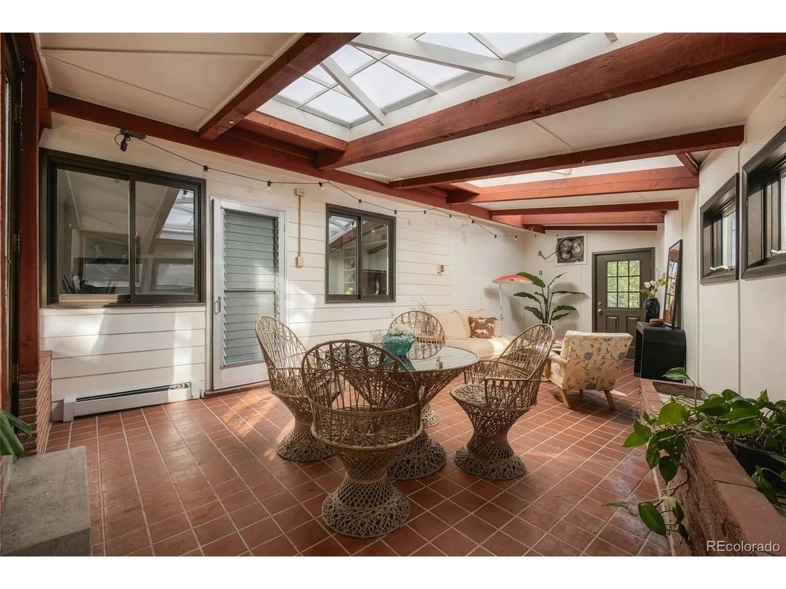 Photo of 4050 Field Dr