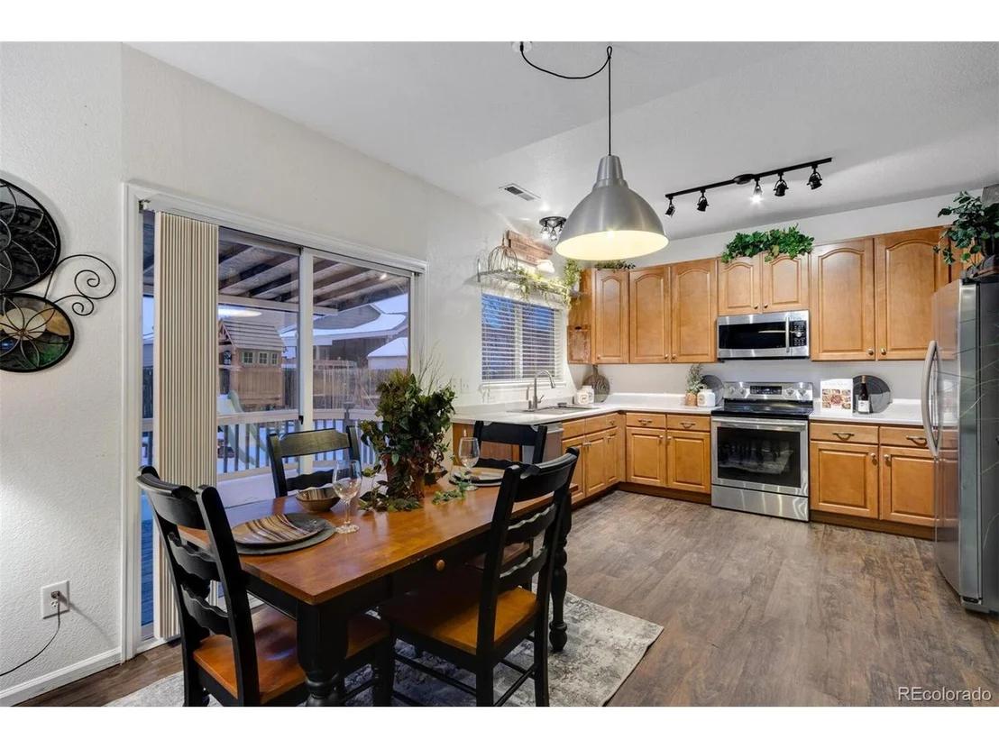 Photo of 655 Elizabeth Street Cir