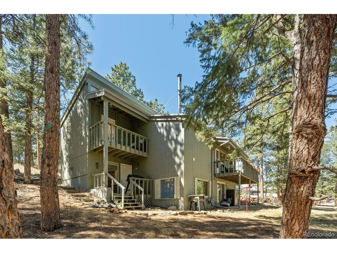 Photo of 20 Long Ridge Dr