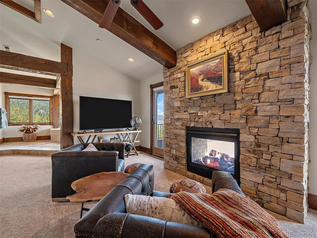 Photo of 221 Halter Way