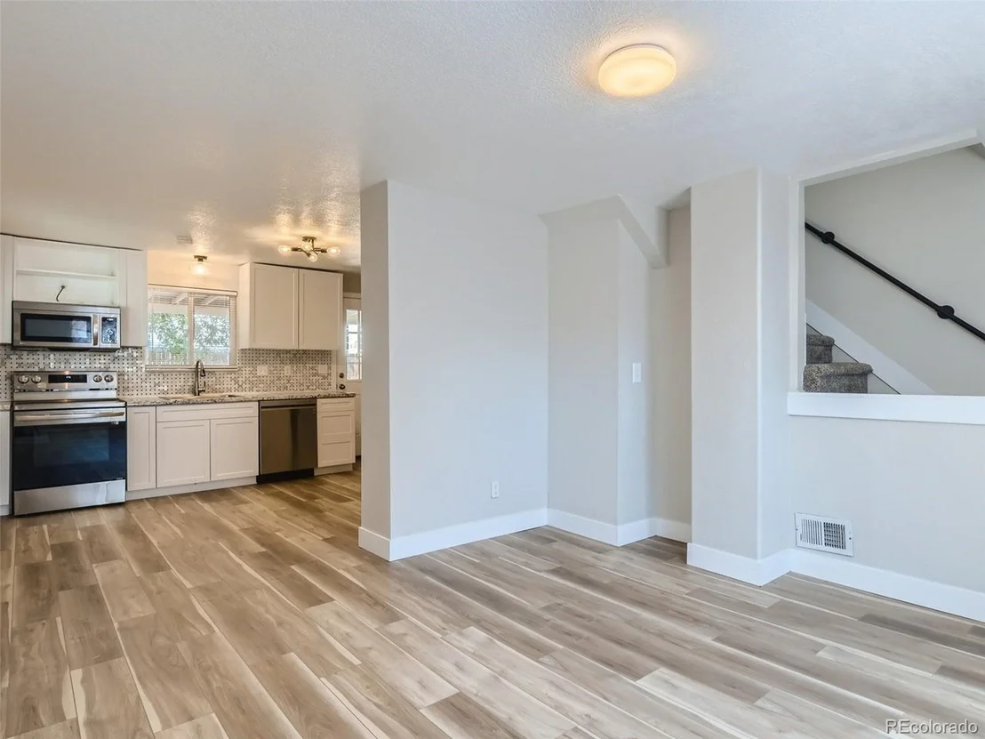 Photo of 706 18th Ave