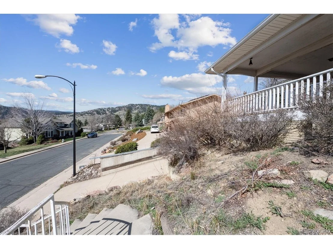 Photo of 3870 Cloverleaf Dr