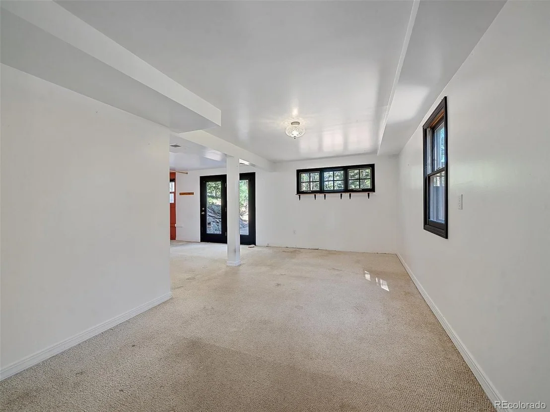 Photo of 11052 Lindsey Rd