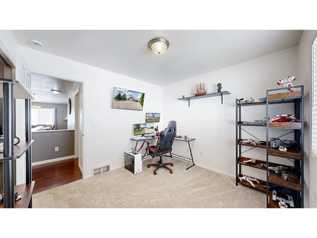 Photo of 2500 Water Front St