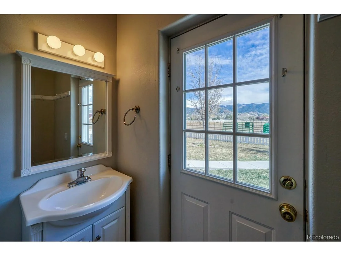Photo of 8115 County Road 144