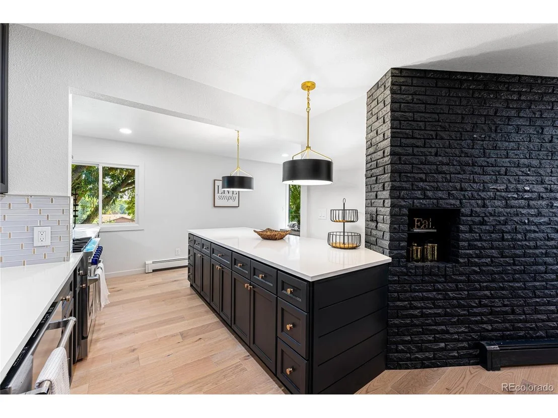Photo of 1401 Hillside Dr