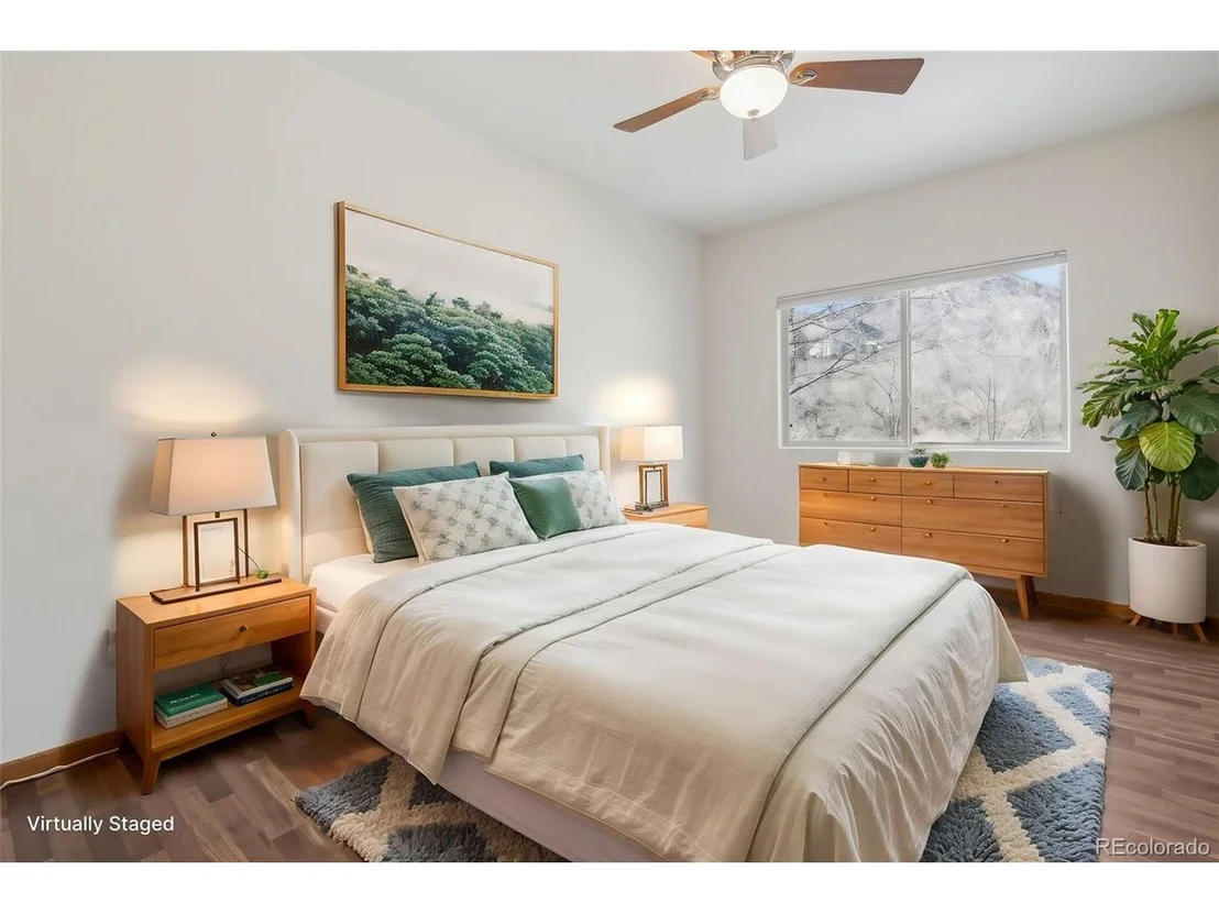 Photo of 722 Elm Cir