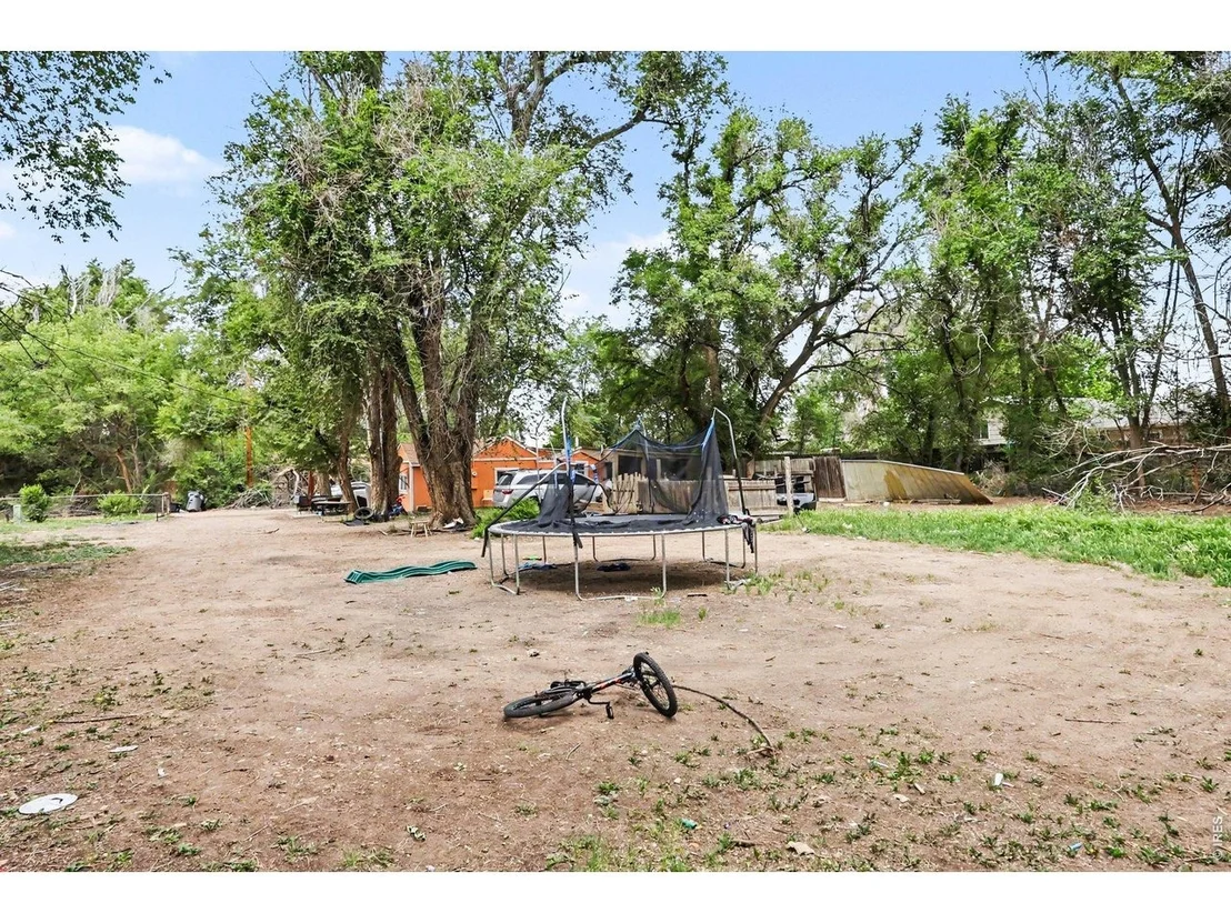 Photo of 400 22nd Ave