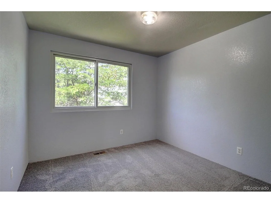 Photo of 6131 Shamrock Cir