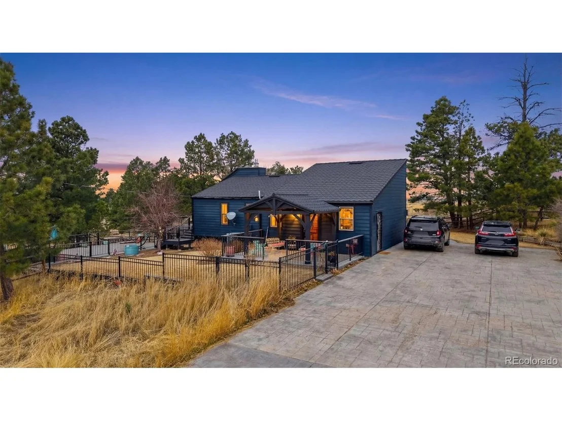 Photo of 6848 N Trailway Cir