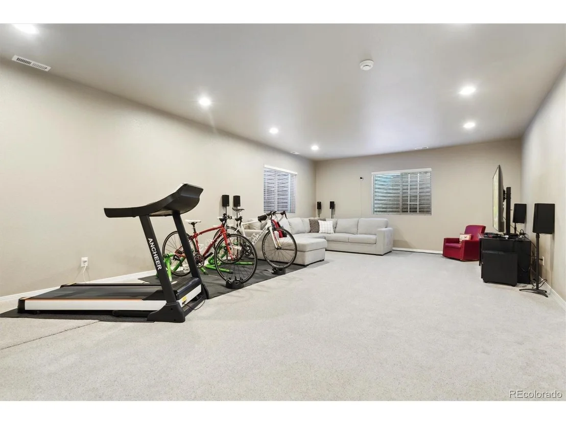 Photo of 3256 Waterfront Dr