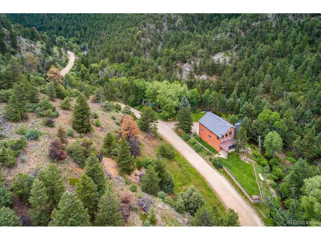 Photo of 8768 Fourmile Canyon Dr