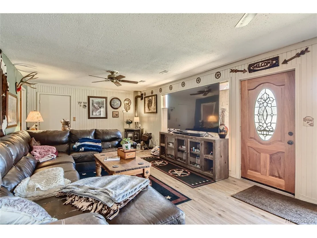 Photo of 228 Quartz Cir