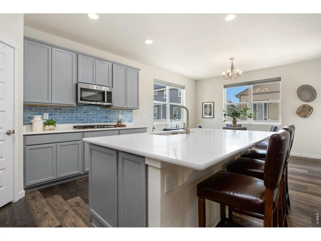 Photo of 1141 E Ibex Dr