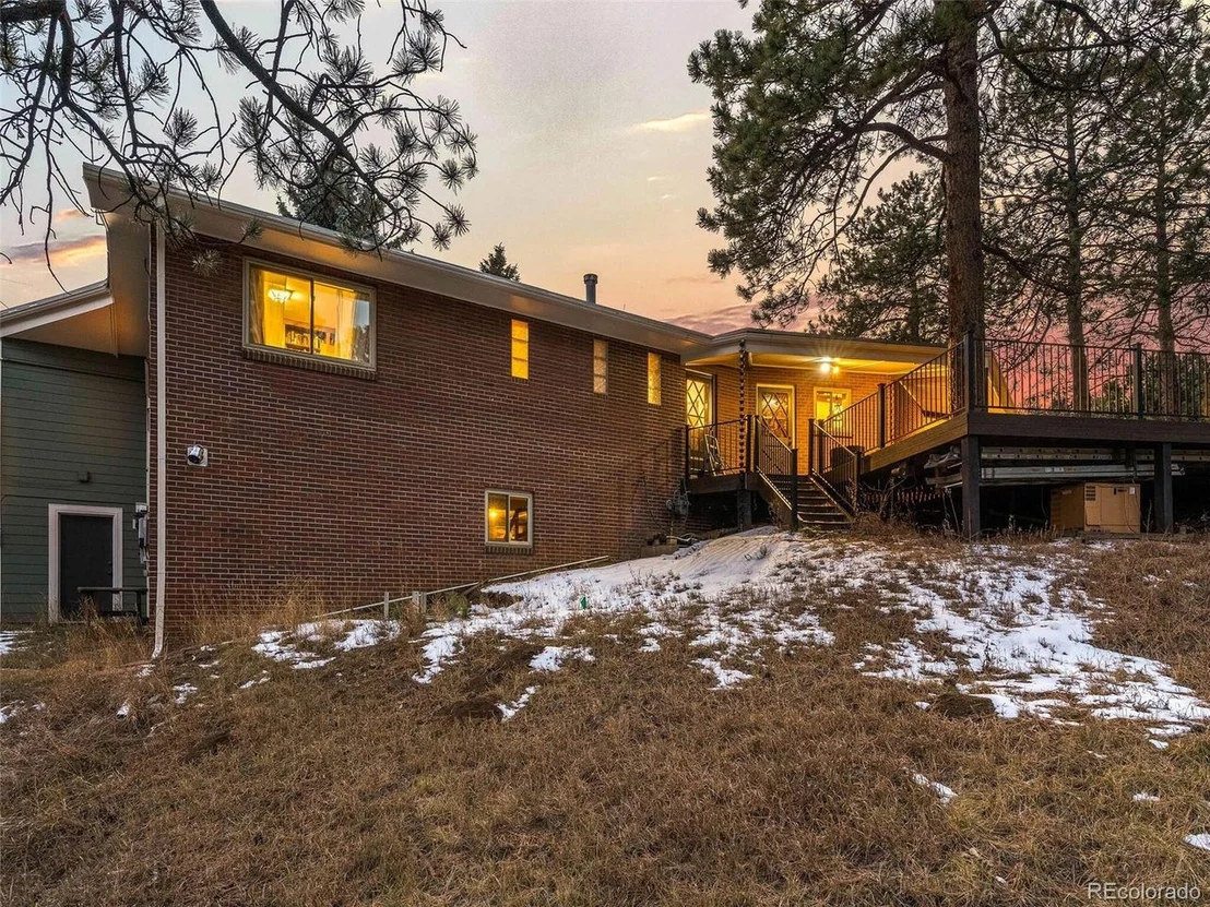Photo of 19377 Hill Dr
