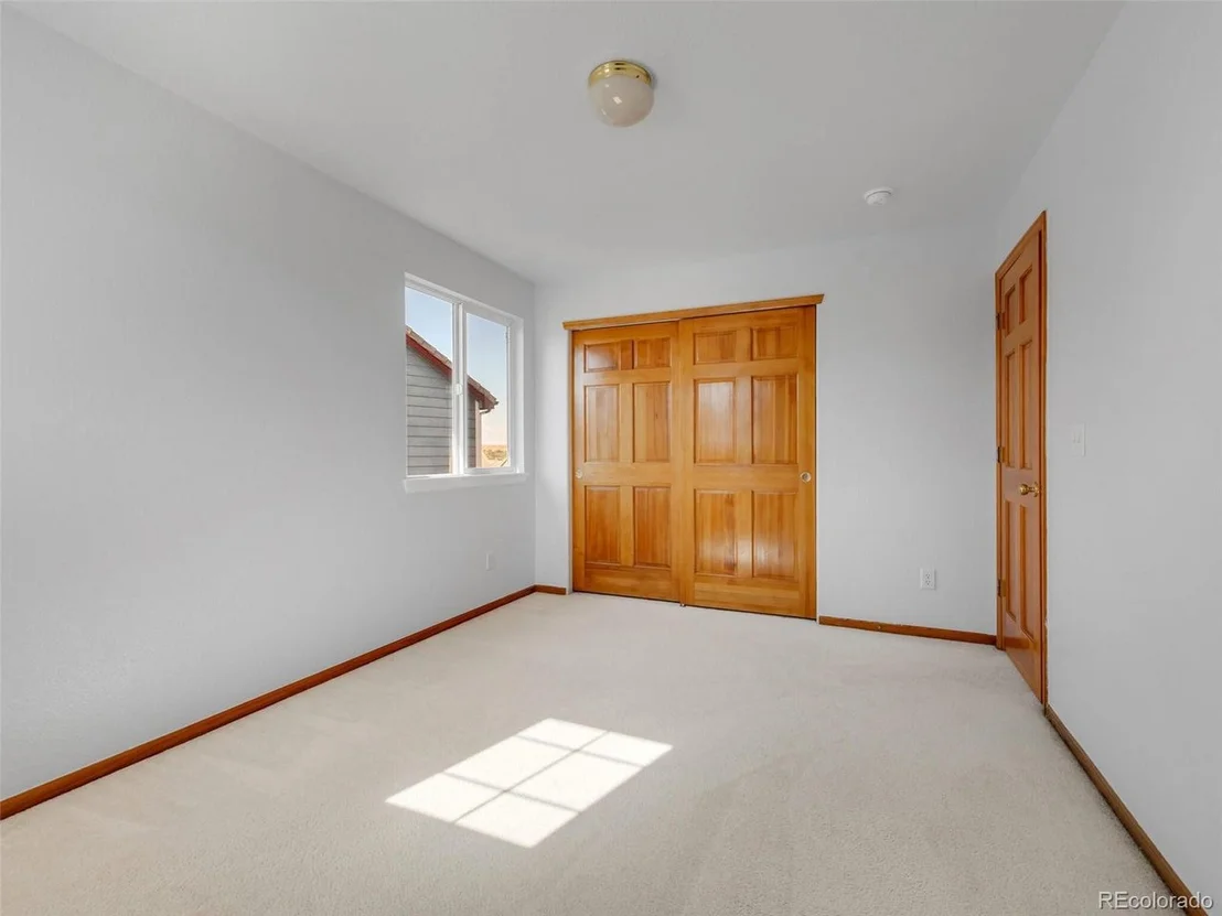 Photo of 903 Grays Peak Dr