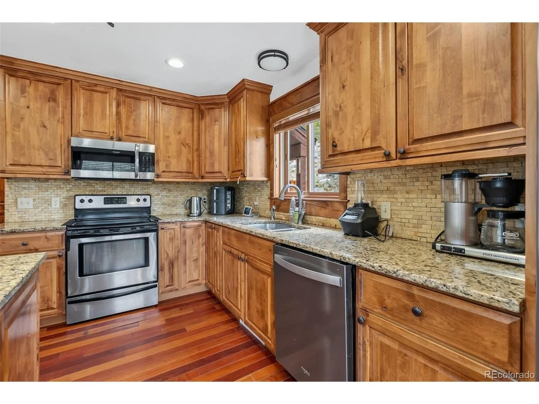 Photo of 54 Lakeview Dr