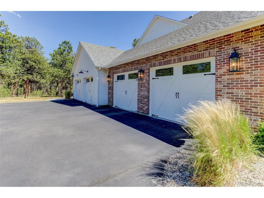 Photo of 19404 Hilltop Pines Path
