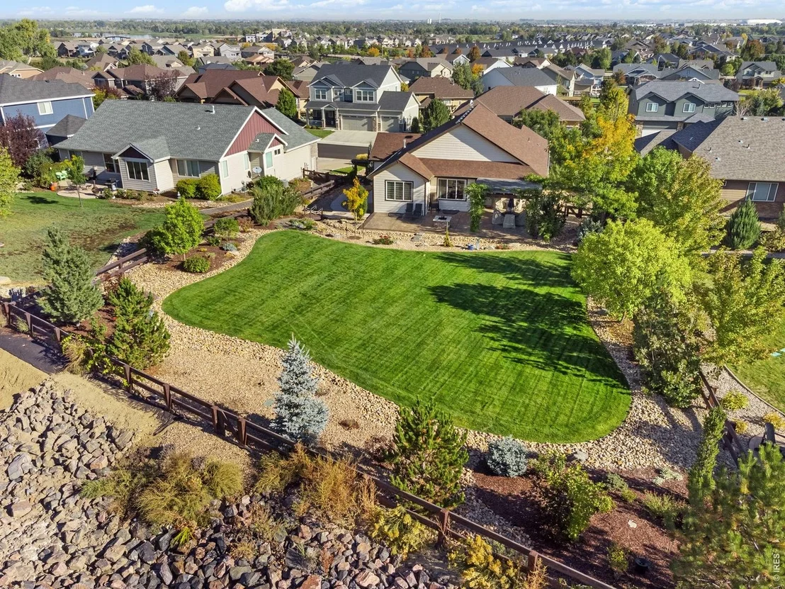 Photo of 2047 Bayfront Dr