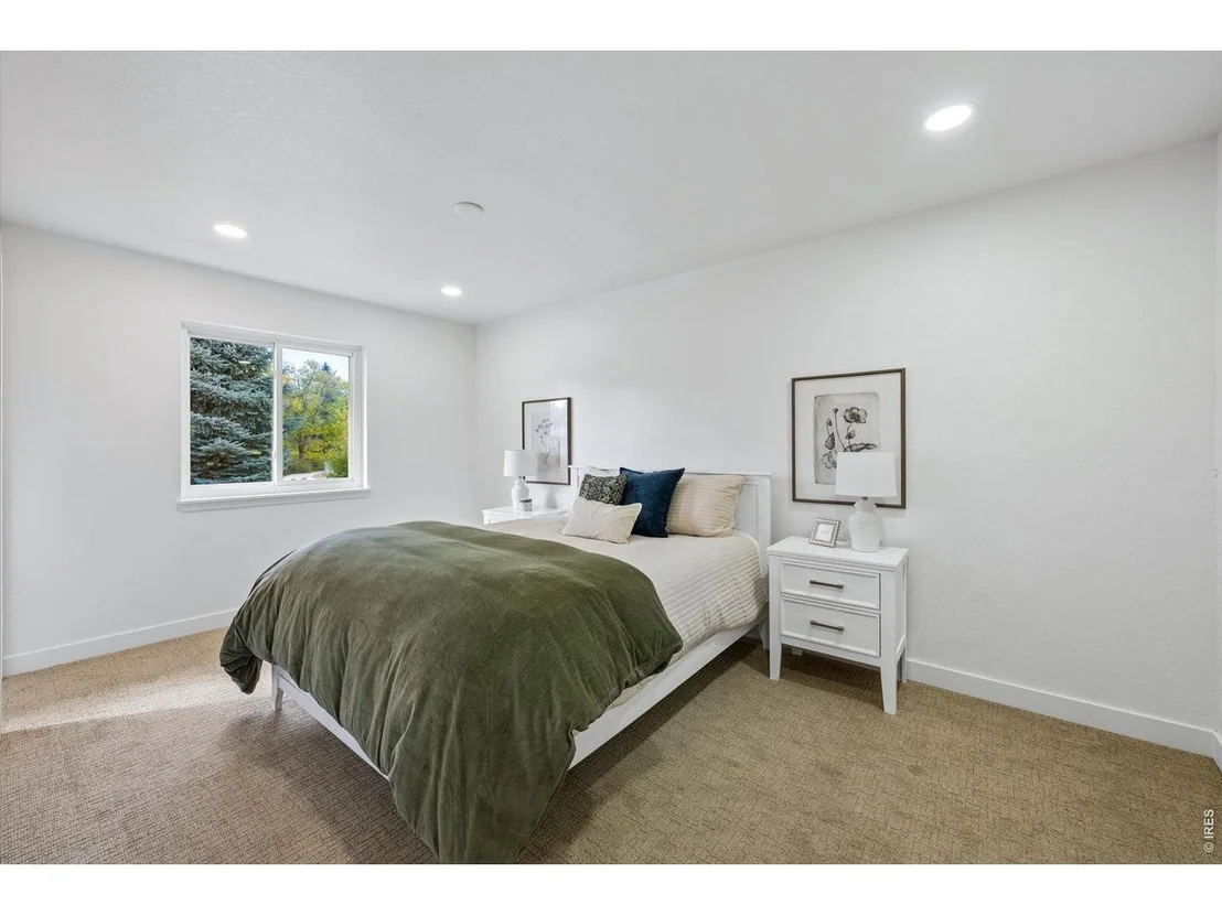 Photo of 2731 W 134th Cir
