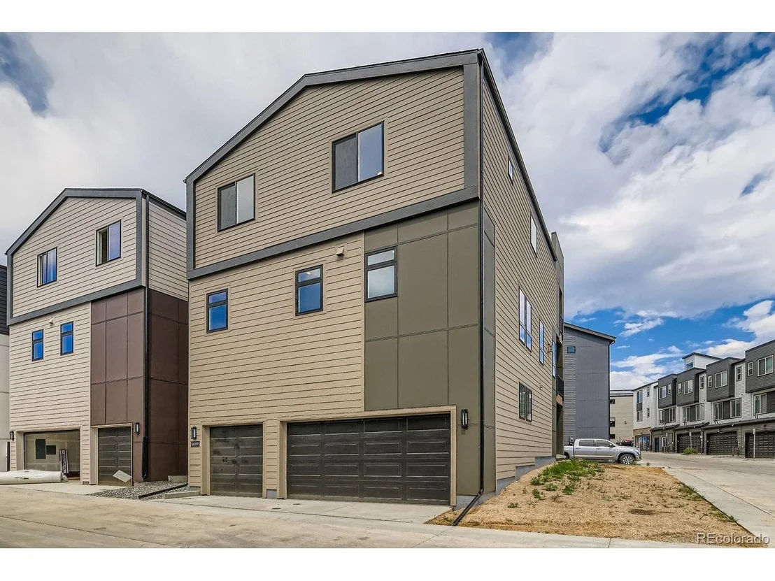 Photo of 16599 Peak Way