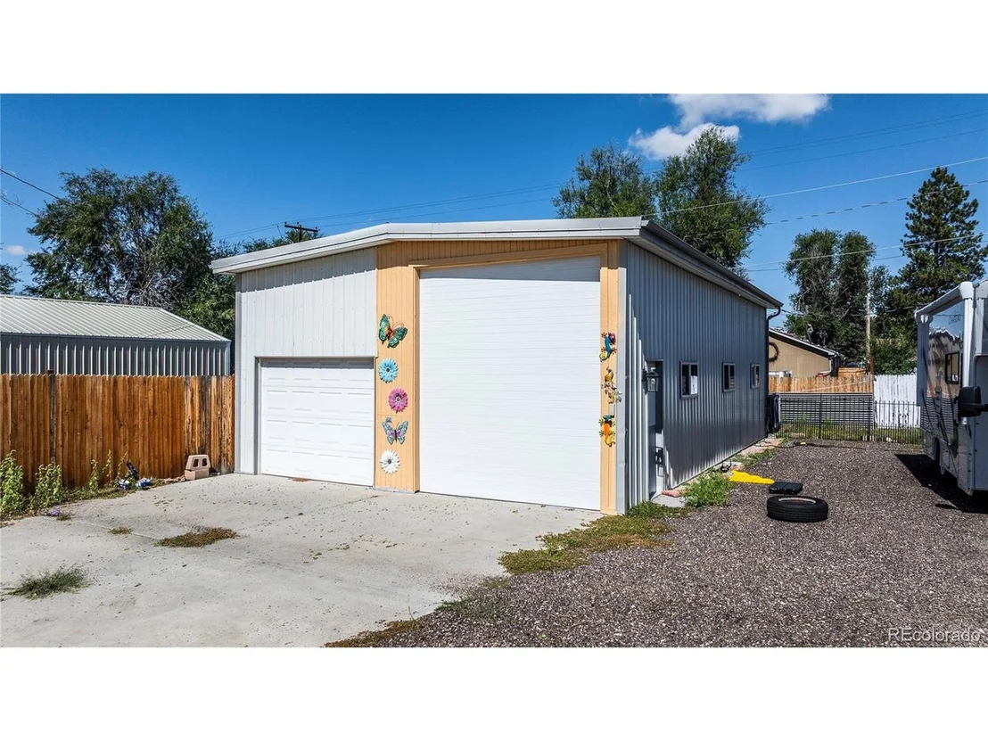 Photo of 421 Comanche St